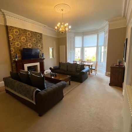 Beautiful & Bright 2 Bed Flat Murrayfield Edimburgo Esterno foto