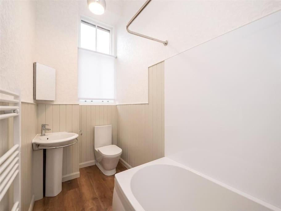 Beautiful & Bright 2 Bed Flat Murrayfield Edimburgo Esterno foto