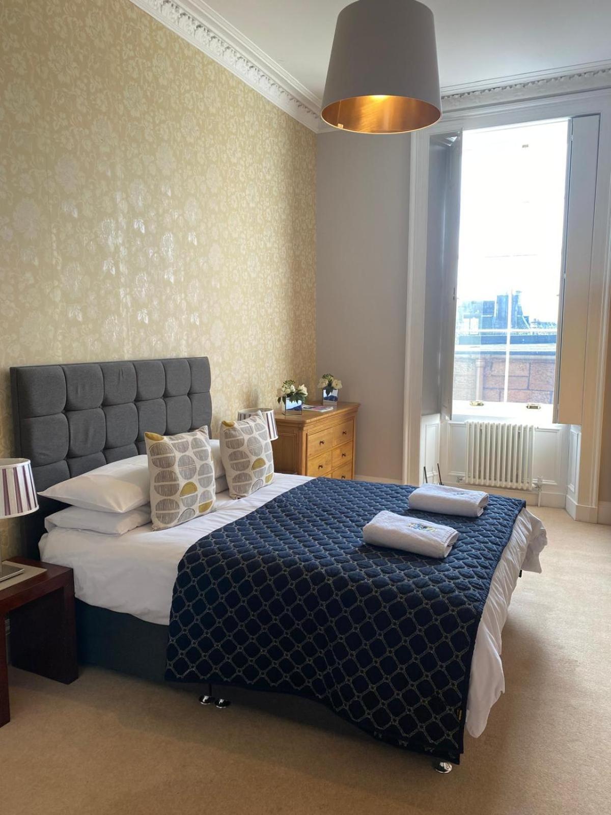 Beautiful & Bright 2 Bed Flat Murrayfield Edimburgo Esterno foto