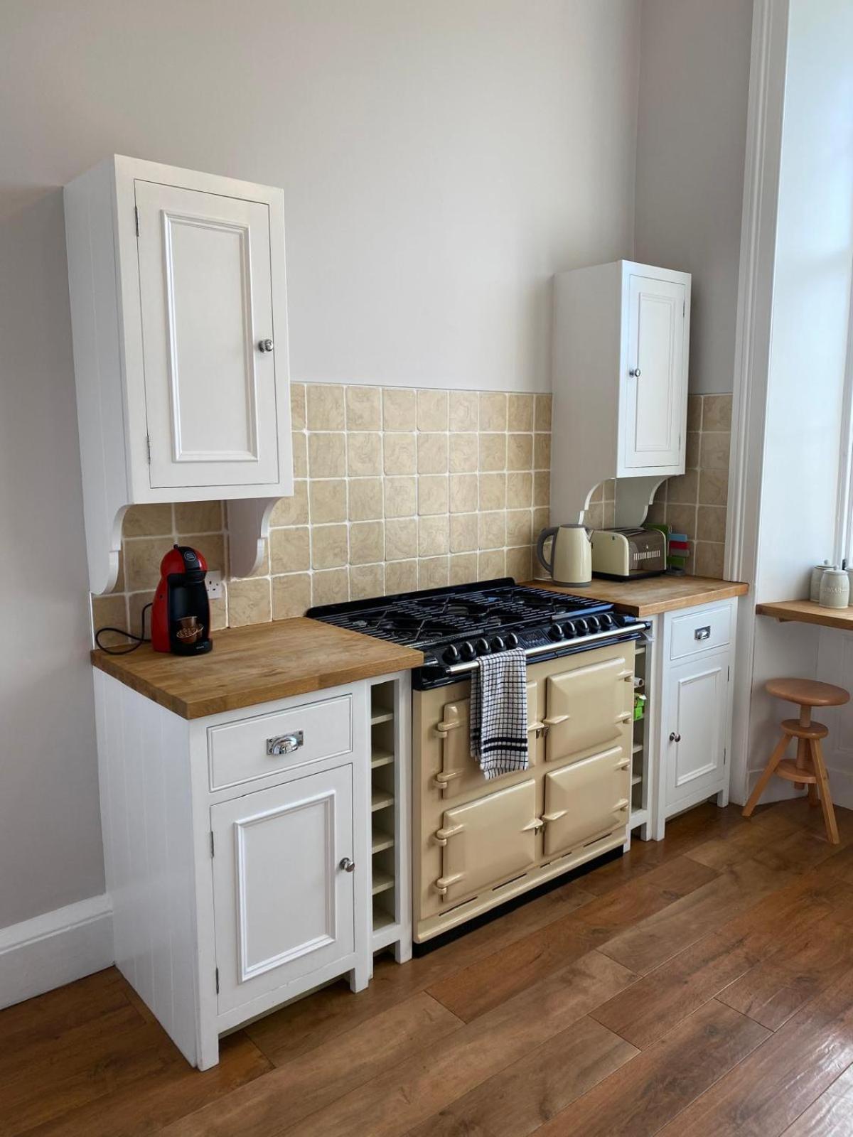Beautiful & Bright 2 Bed Flat Murrayfield Edimburgo Esterno foto